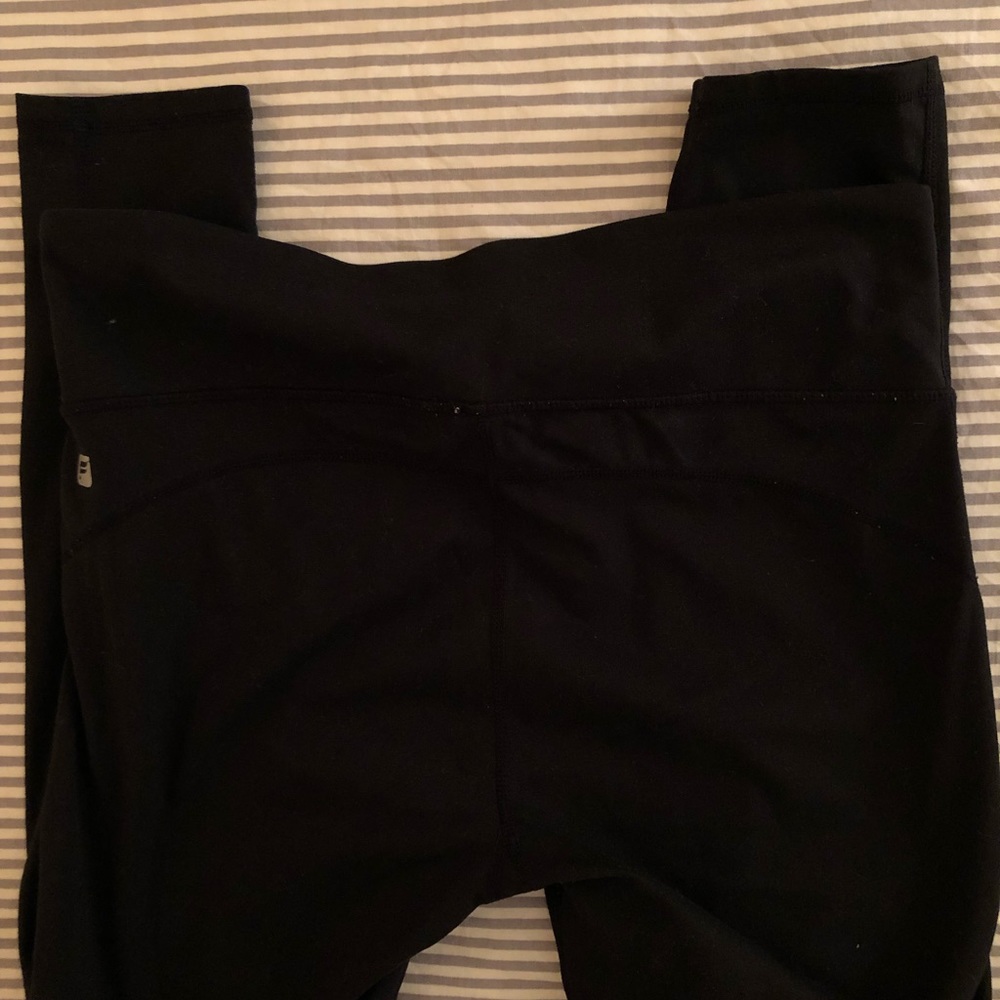 Fabletics black leggings w/pocket